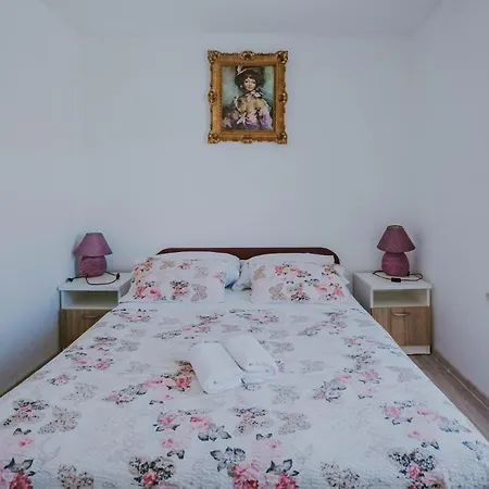 Holiday home Stunning In Brtonigla