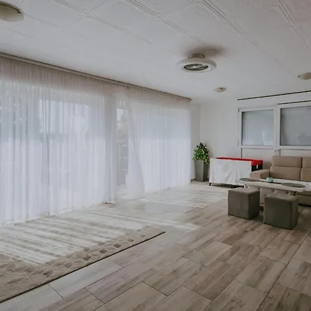 Holiday home Stunning In