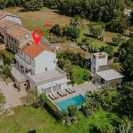 Stunning In Holiday home